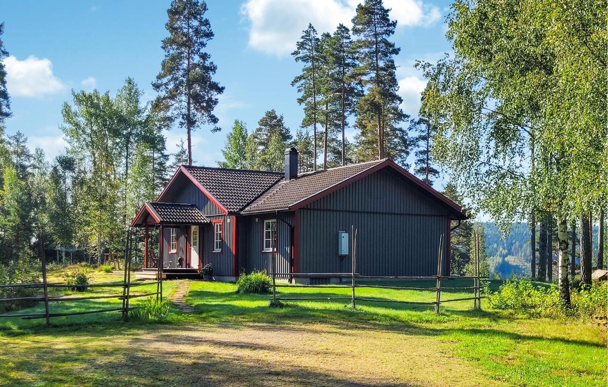 Nice Home In Gunnarskog With Lake View 外观 照片