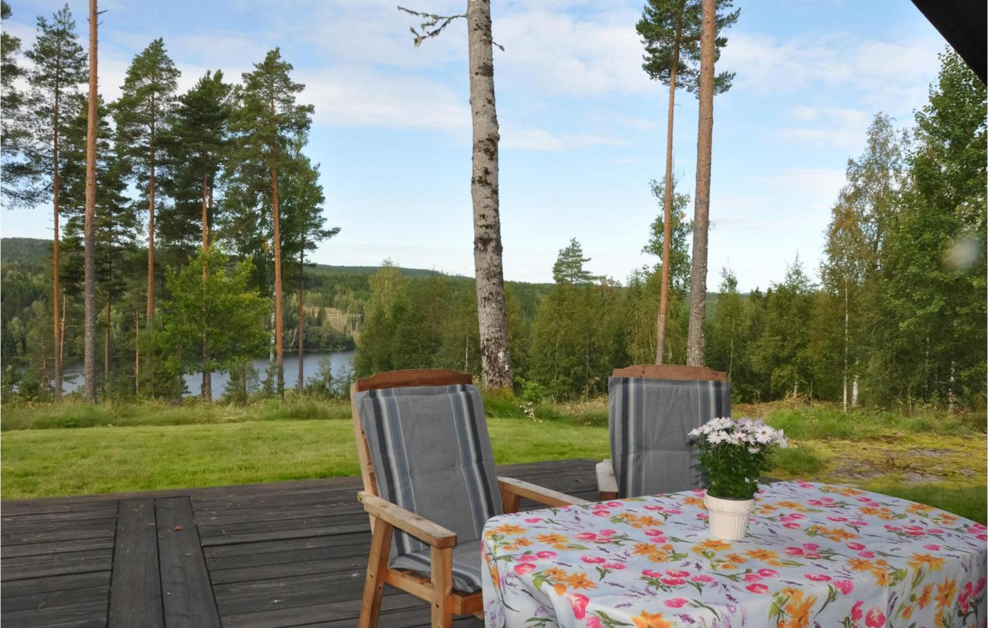 Nice Home In Gunnarskog With Lake View 外观 照片